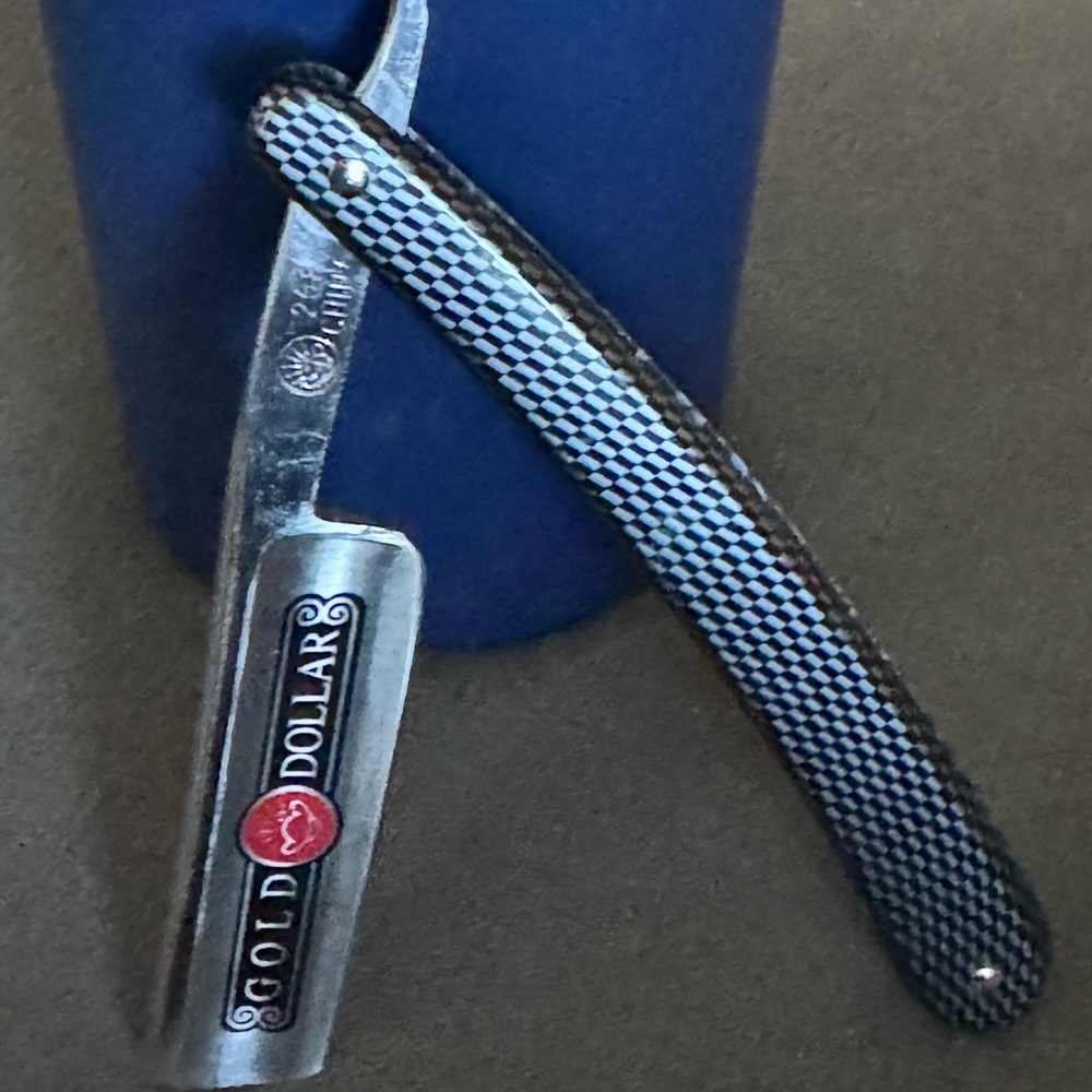 Black and Silver Gold Dollar Straight Razor